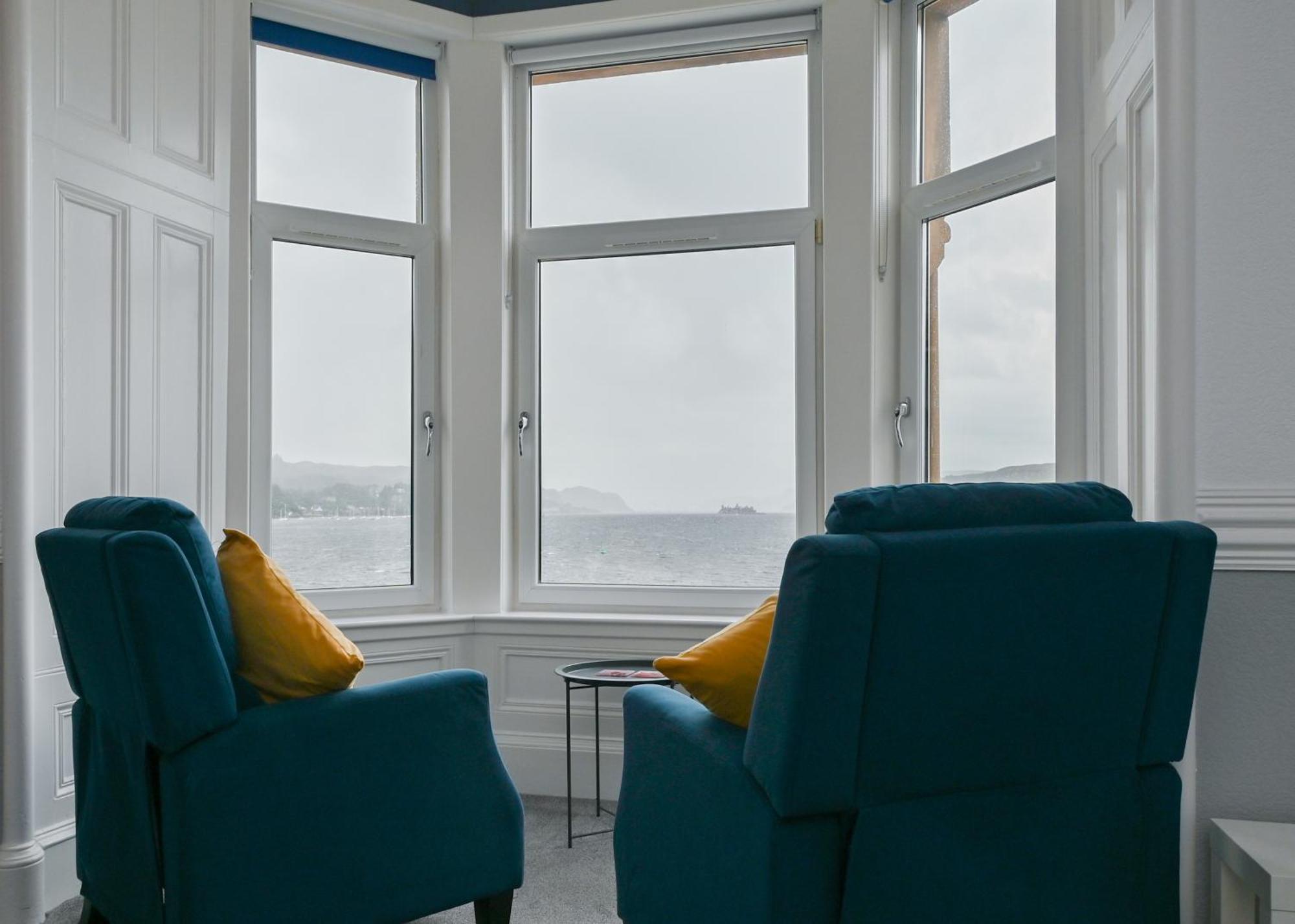 Mackays Hotel Oban Bagian luar foto