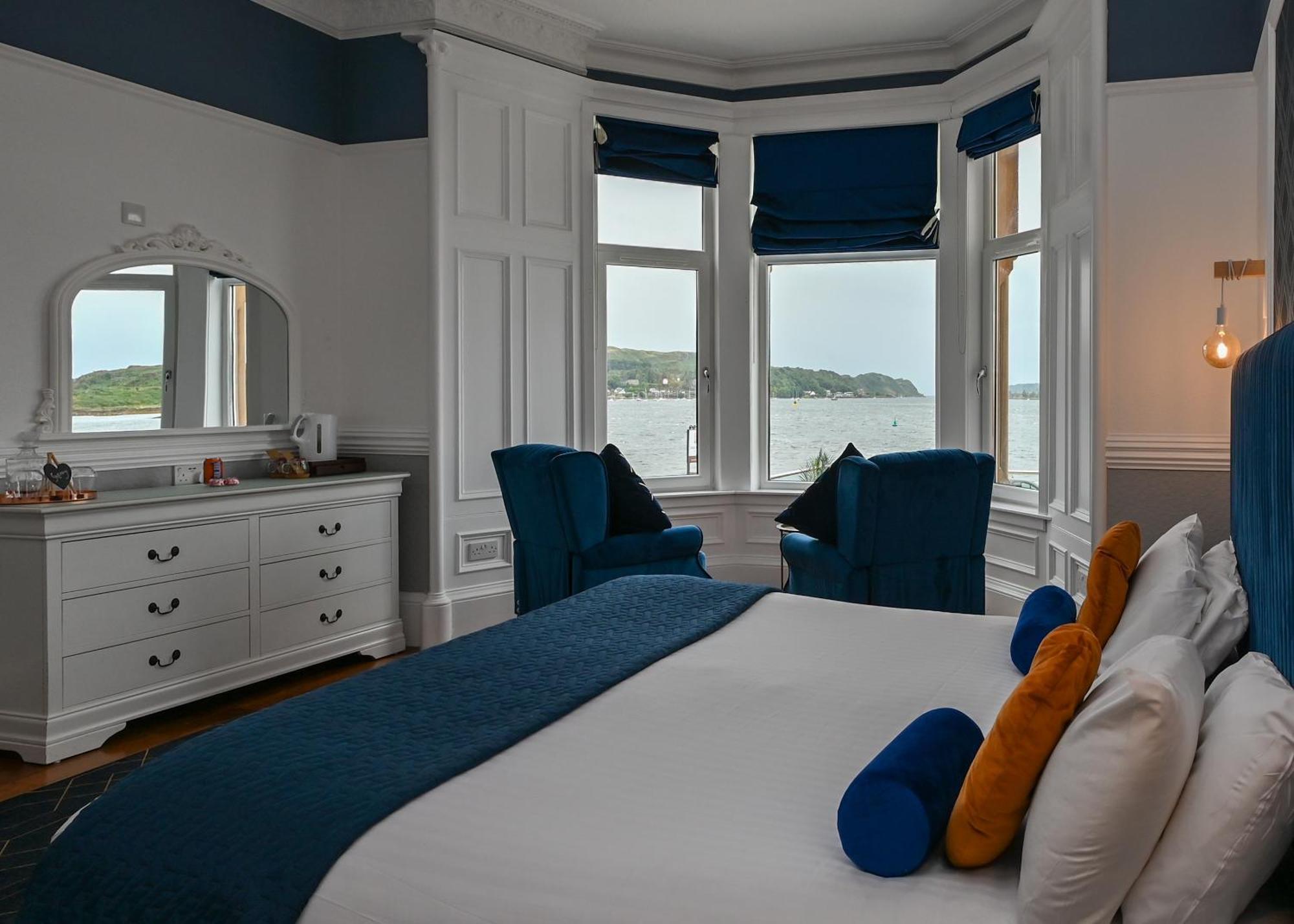 Mackays Hotel Oban Bagian luar foto