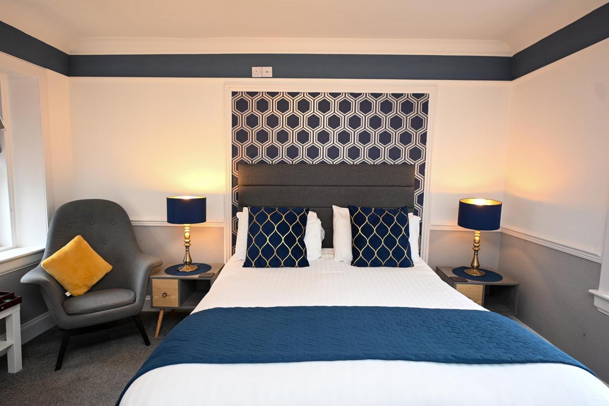 Mackays Hotel Oban Bagian luar foto