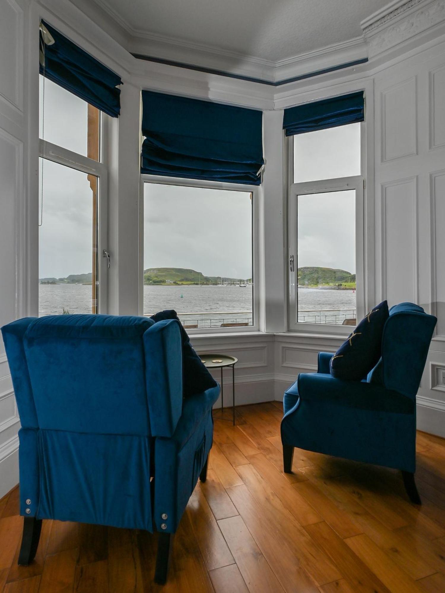 Mackays Hotel Oban Bagian luar foto